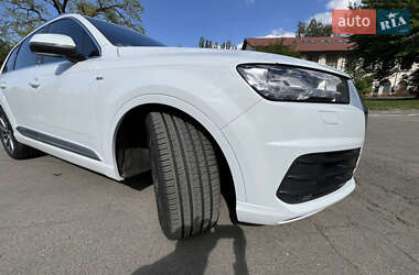 Внедорожник / Кроссовер Audi Q7 2018 в 