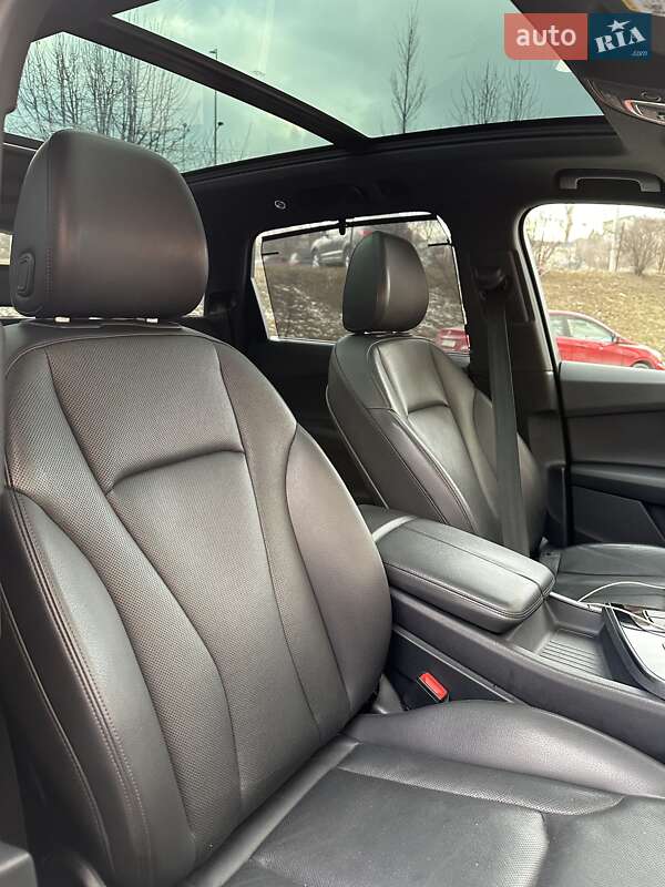 Позашляховик / Кросовер Audi Q7 2017 в Тернополі