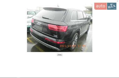 Внедорожник / Кроссовер Audi Q7 2017 в 