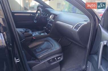 Внедорожник / Кроссовер Audi Q7 2013 в 