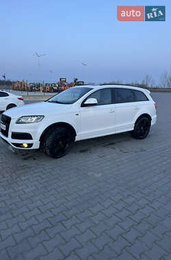 Внедорожник / Кроссовер Audi Q7 2012 в 