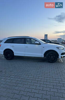 Внедорожник / Кроссовер Audi Q7 2012 в 