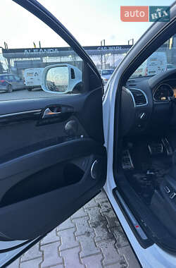 Внедорожник / Кроссовер Audi Q7 2012 в 