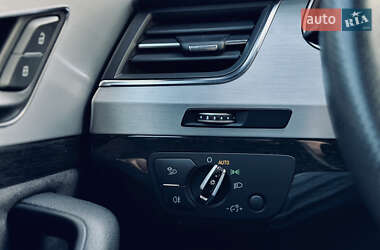 Внедорожник / Кроссовер Audi Q7 2017 в 