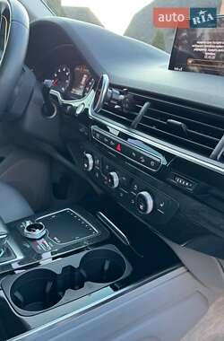 Внедорожник / Кроссовер Audi Q7 2018 в 
