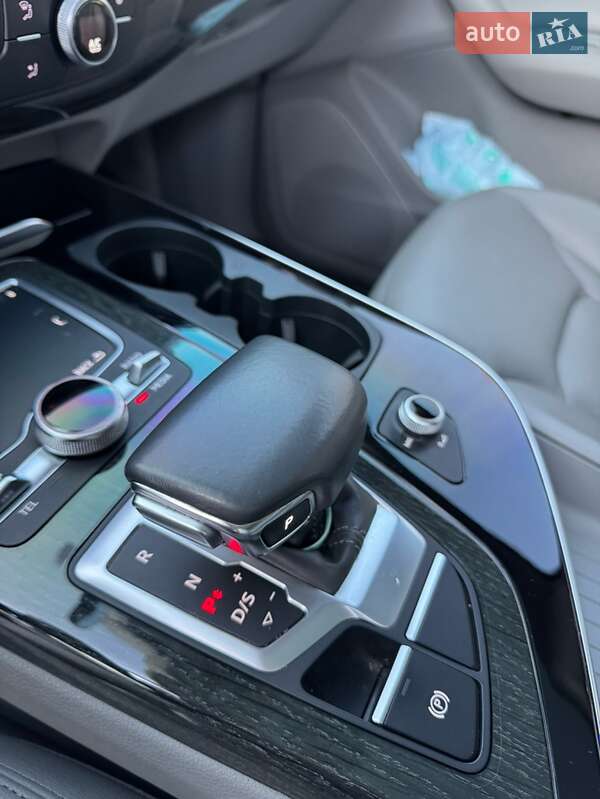 Внедорожник / Кроссовер Audi Q7 2018 в Ивано-Франковске
