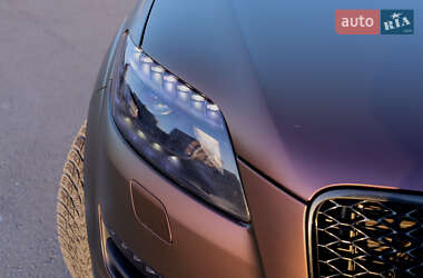 Внедорожник / Кроссовер Audi Q7 2012 в 