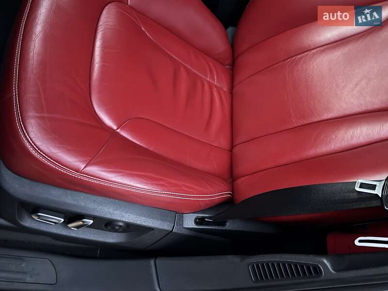Внедорожник / Кроссовер Audi Q7 2014 в Киеве