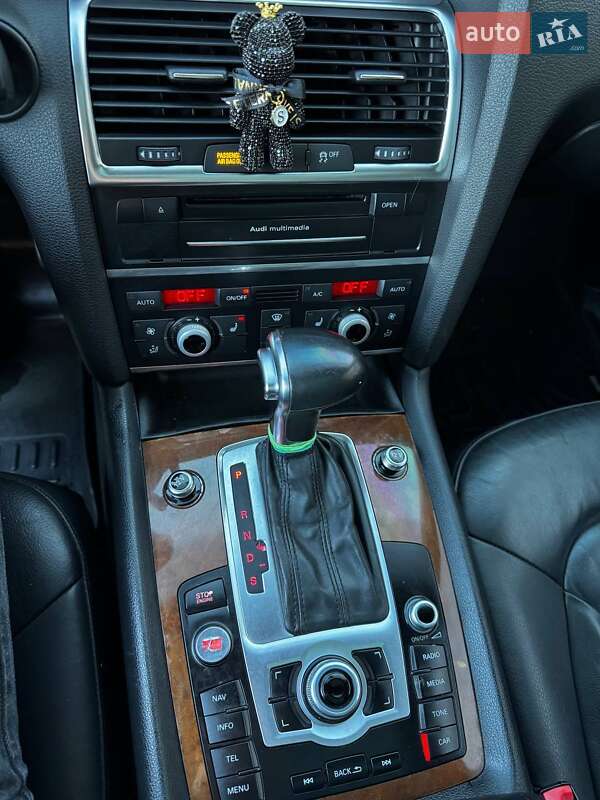Позашляховик / Кросовер Audi Q7 2015 в Івано-Франківську