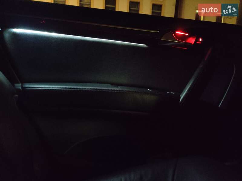 Внедорожник / Кроссовер Audi Q7 2010 в Харькове