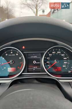 Внедорожник / Кроссовер Audi Q7 2010 в 