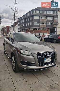 Внедорожник / Кроссовер Audi Q7 2010 в 