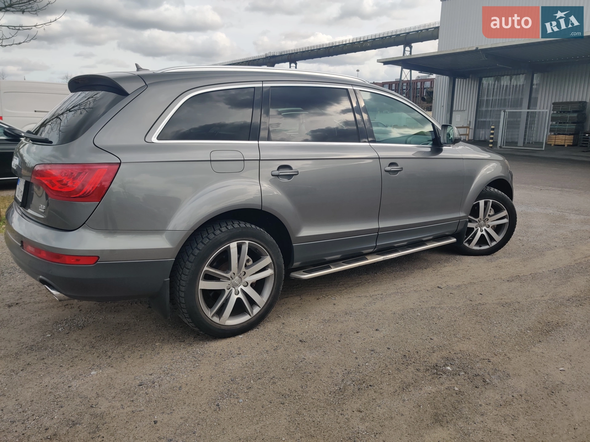2010 Audi Q7 - мініатюра 11