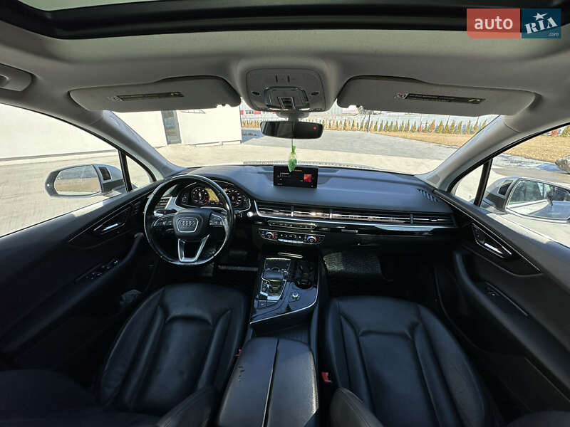 Внедорожник / Кроссовер Audi Q7 2015 в Луцке