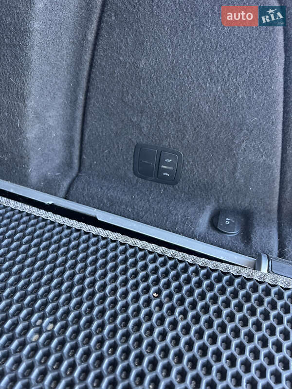 Позашляховик / Кросовер Audi Q7 2010 в Івано-Франківську