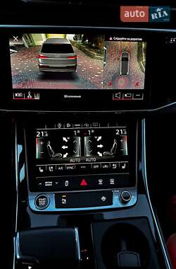 Позашляховик / Кросовер Audi Q7 2021 в 