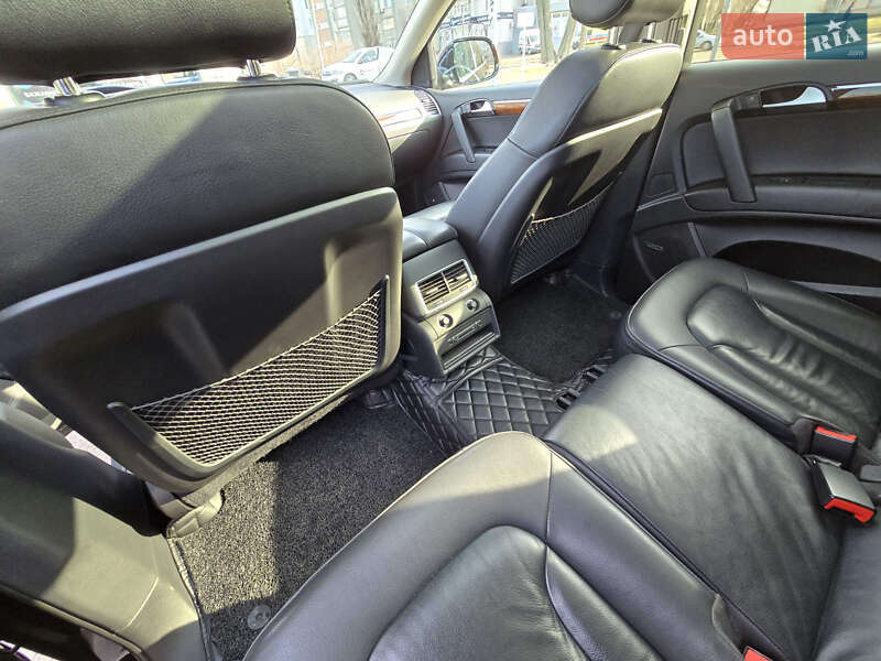 Внедорожник / Кроссовер Audi Q7 2015 в Николаеве
