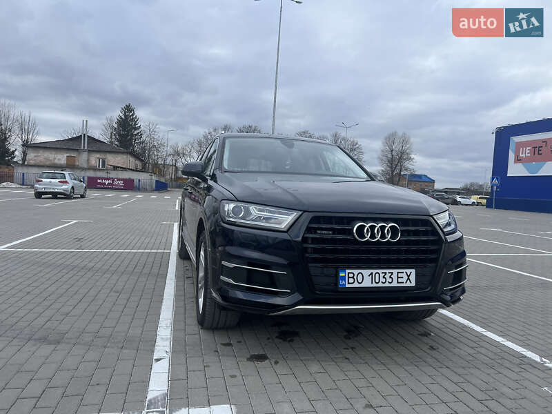 Внедорожник / Кроссовер Audi Q7 2017 в Тернополе