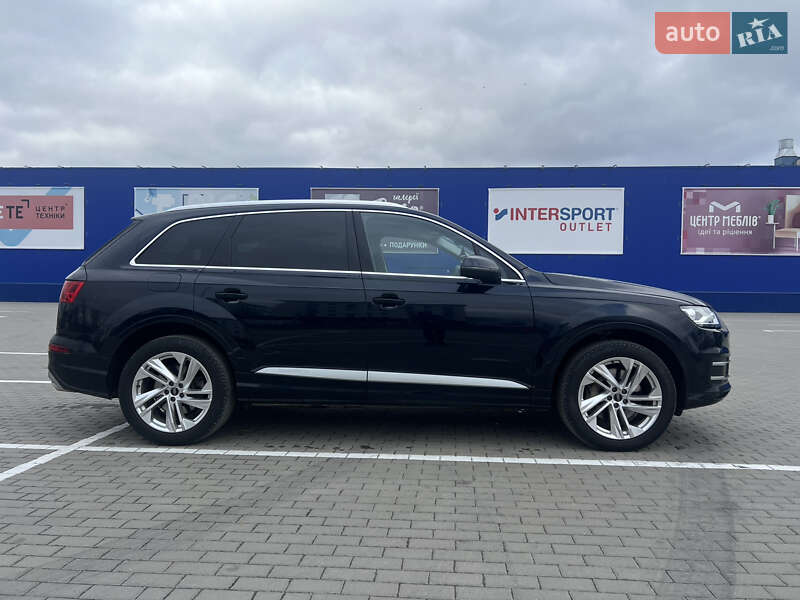 Внедорожник / Кроссовер Audi Q7 2017 в Тернополе