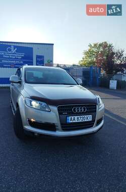 Внедорожник / Кроссовер Audi Q7 2007 в 