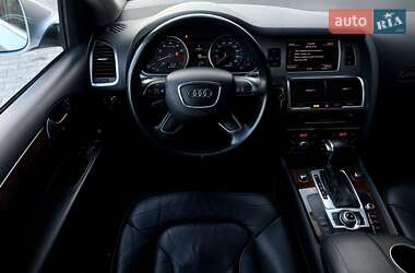 Внедорожник / Кроссовер Audi Q7 2011 в 