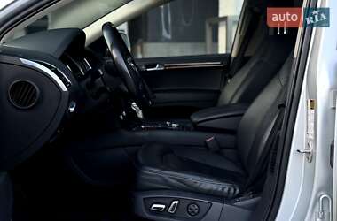 Внедорожник / Кроссовер Audi Q7 2011 в 