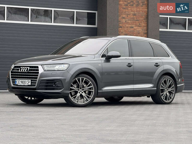 Внедорожник / Кроссовер Audi Q7 2015 в Черновцах