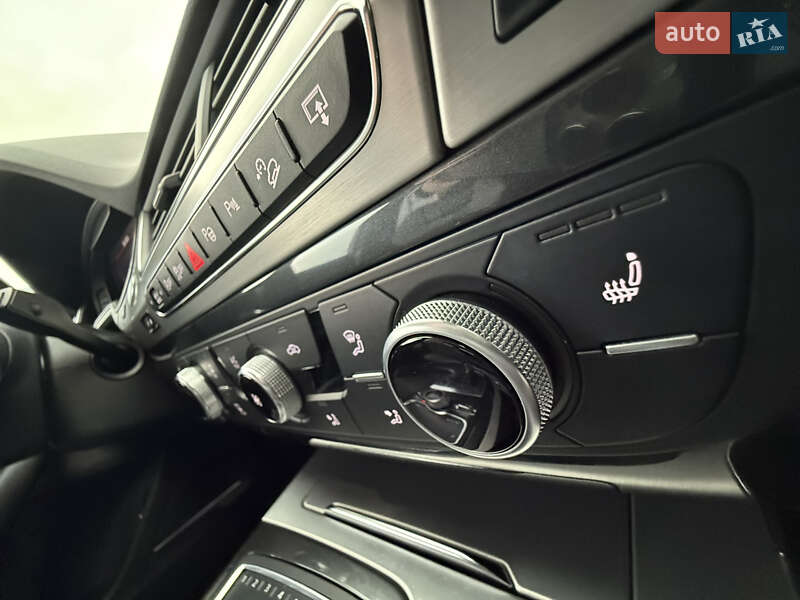 Внедорожник / Кроссовер Audi Q7 2015 в Черновцах