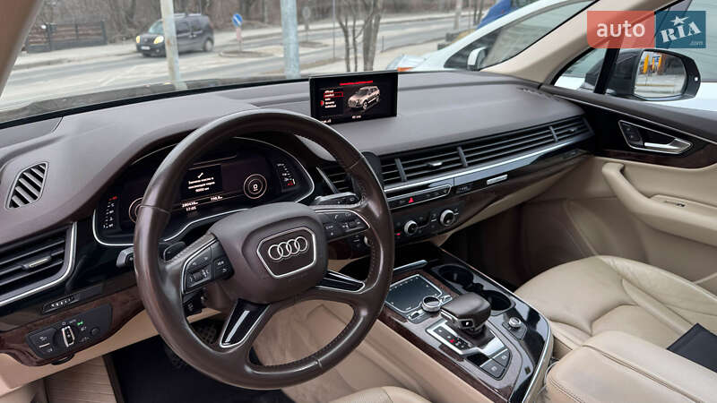 Внедорожник / Кроссовер Audi Q7 2016 в Львове