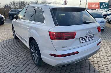 Внедорожник / Кроссовер Audi Q7 2016 в 