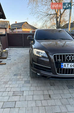 Внедорожник / Кроссовер Audi Q7 2011 в 
