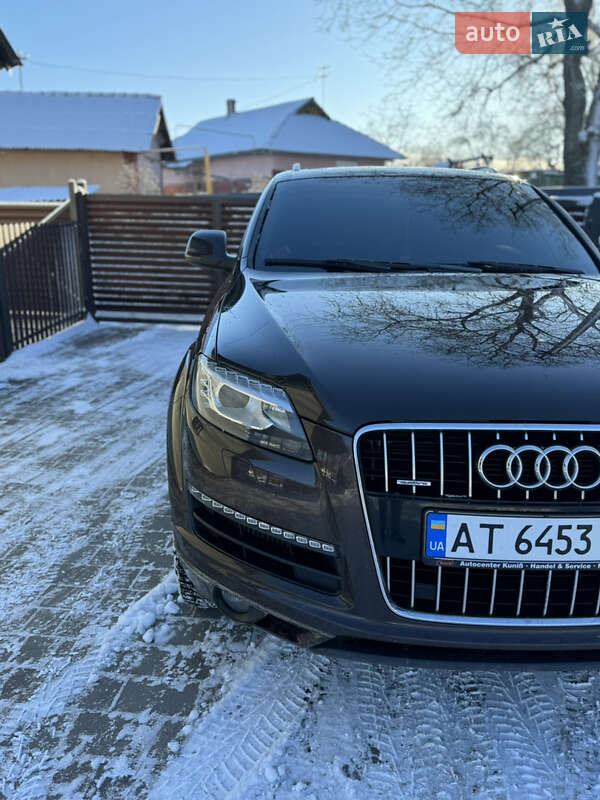 Внедорожник / Кроссовер Audi Q7 2011 в Коломые