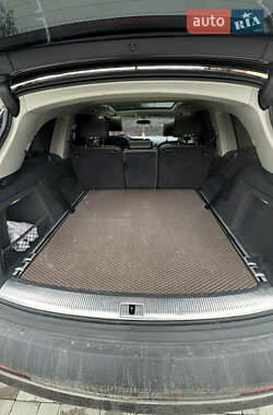 Внедорожник / Кроссовер Audi Q7 2011 в 