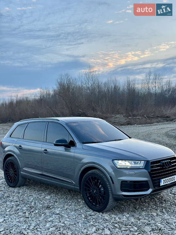 Внедорожник / Кроссовер Audi Q7 2016 в Виноградове