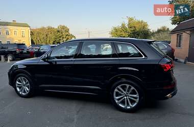 Внедорожник / Кроссовер Audi Q7 2024 в Киеве