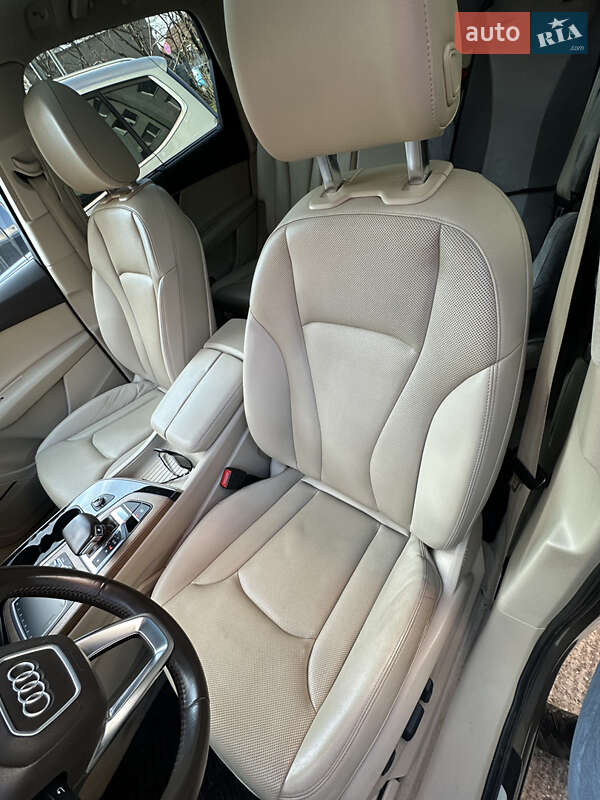 Внедорожник / Кроссовер Audi Q7 2016 в Николаеве