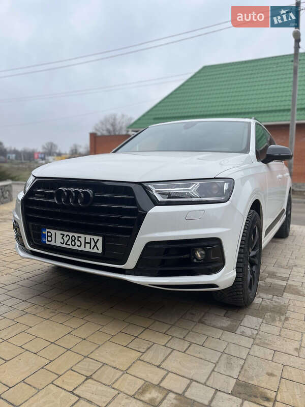 Позашляховик / Кросовер Audi Q7 2016 в Кременчуці