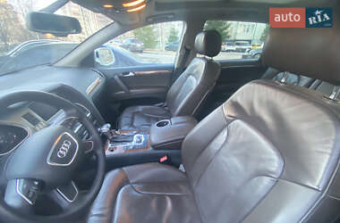 Внедорожник / Кроссовер Audi Q7 2015 в 