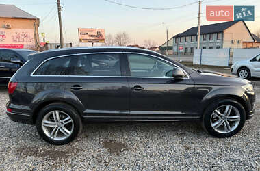 Позашляховик / Кросовер Audi Q7 2010 в 