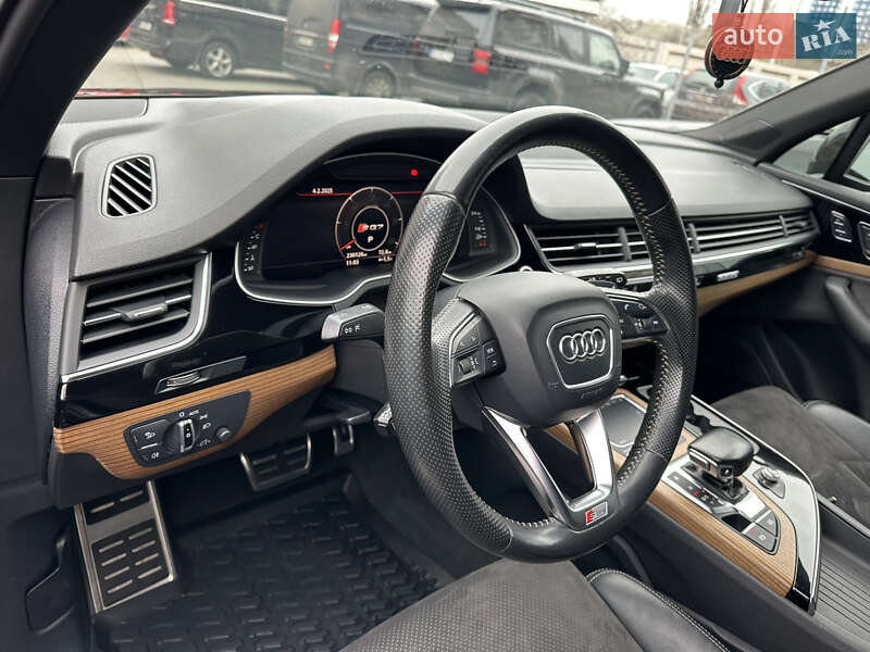 Внедорожник / Кроссовер Audi Q7 2016 в Одессе