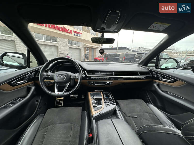 Внедорожник / Кроссовер Audi Q7 2016 в Одессе