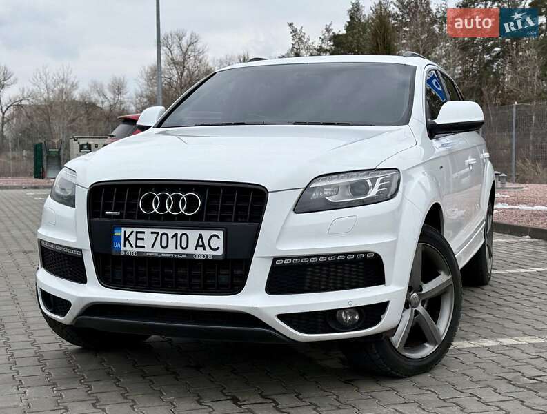 Внедорожник / Кроссовер Audi Q7 2010 в 