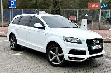 Внедорожник / Кроссовер Audi Q7 2010 в 