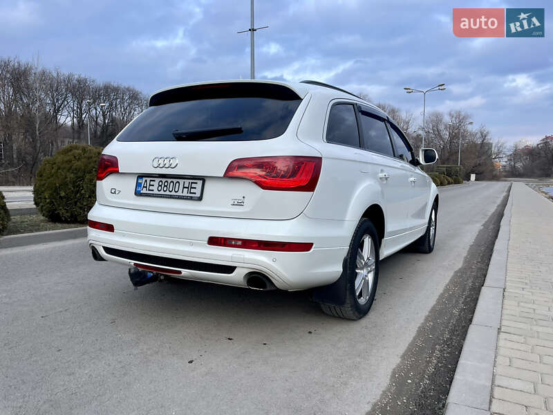 Позашляховик / Кросовер Audi Q7 2014 в Дніпрі