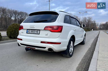Позашляховик / Кросовер Audi Q7 2014 в 