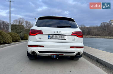 Позашляховик / Кросовер Audi Q7 2014 в 