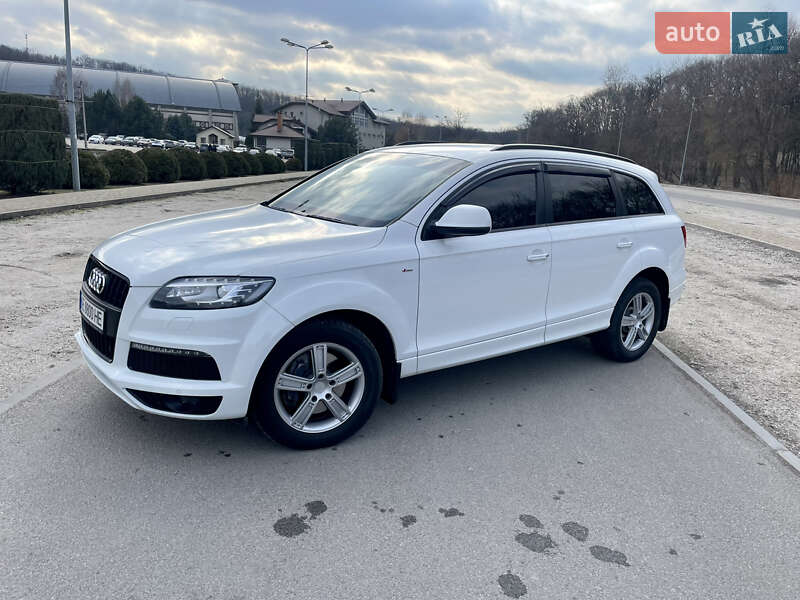 Позашляховик / Кросовер Audi Q7 2014 в Дніпрі