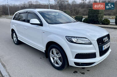 Позашляховик / Кросовер Audi Q7 2014 в 