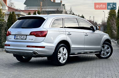 Позашляховик / Кросовер Audi Q7 2014 в 