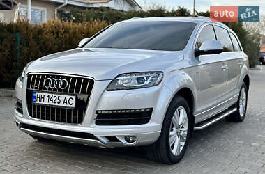 Позашляховик / Кросовер Audi Q7 2014 в 